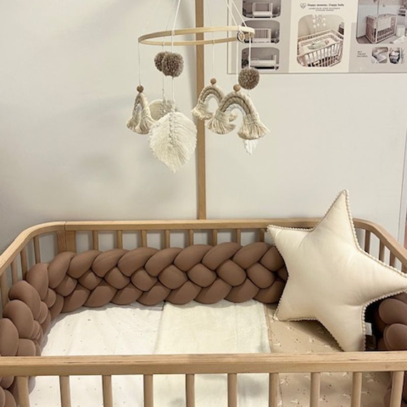 Vlecht bedbumper chocolade, Chocolade anti stootrand, bruine ledikantverkleiner.